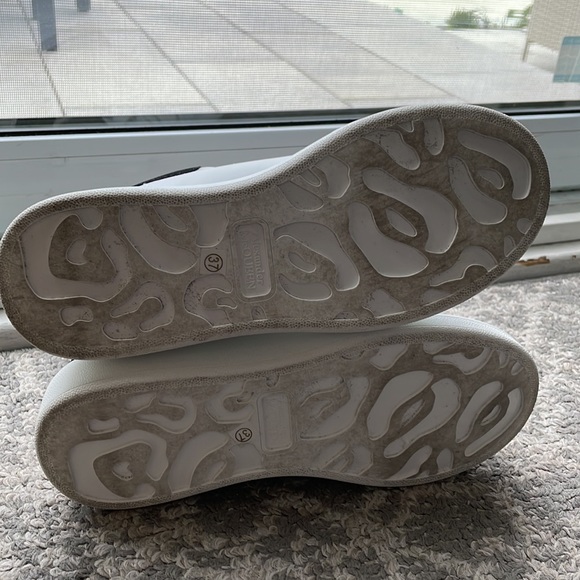 *SOLD* Alexander McQueen shoes. - Picture 4 of 5